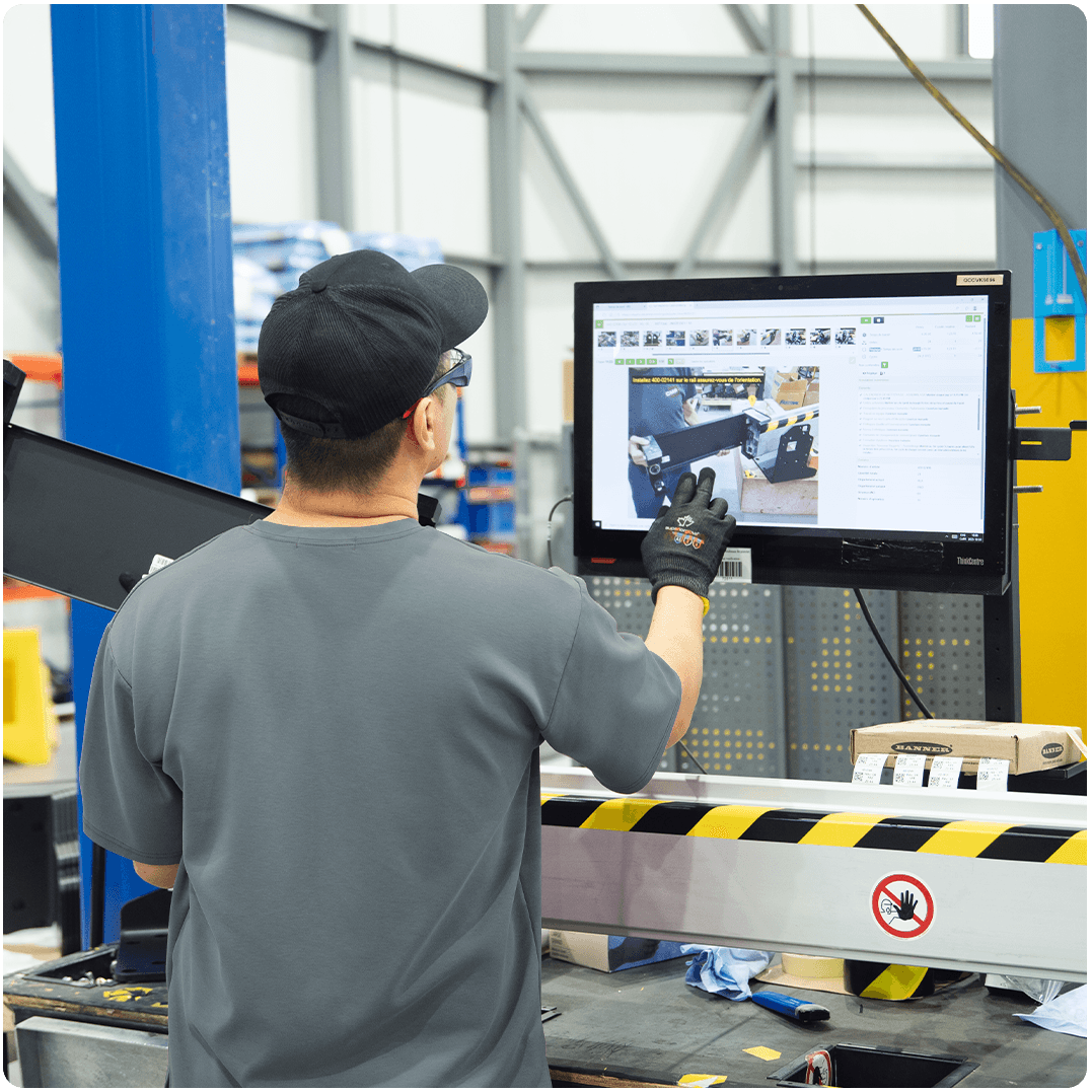 VKS Pro dashboard showing real-time work order status, efficiency, and remaining production time